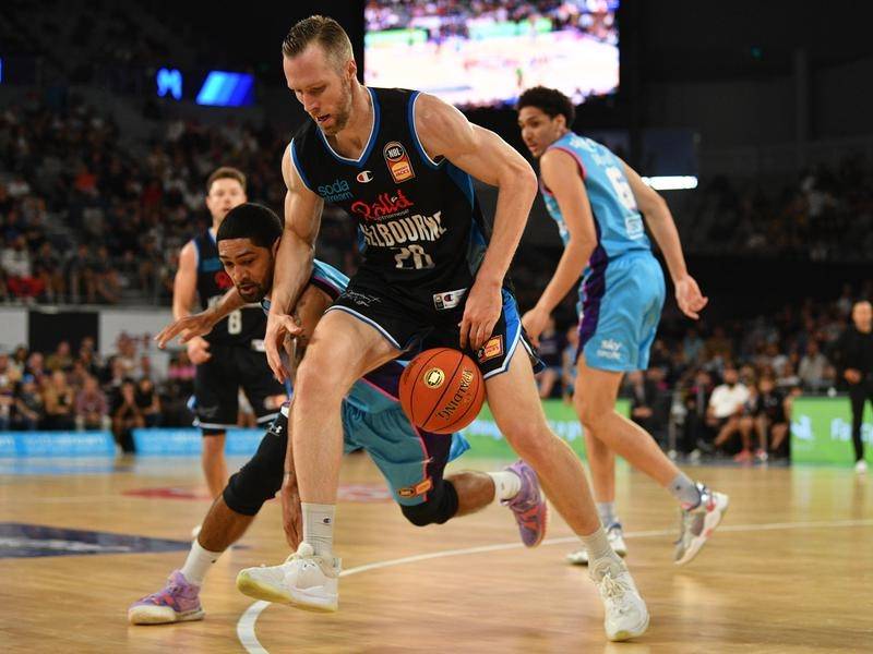 David Barlow sign a new contract and breaks the NBL retirement, Basketball News Australia