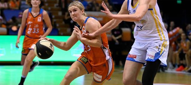 The Bendigo Spirit secured a narrow victory over the Townsville Fire with a final score of 66-68 in an exciting finish to the WNBL game